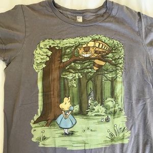 Alice in Wonderland/Totoro Graphic Tee (L)